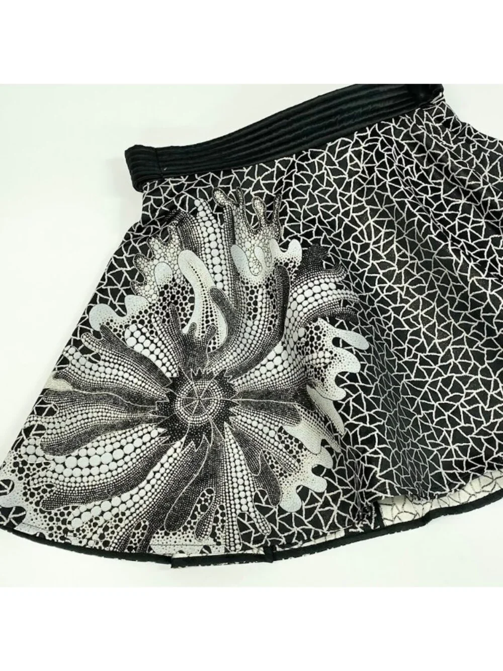 Louis Vuitton Yayoi Kusama Flower Skirt Flare with Belt New